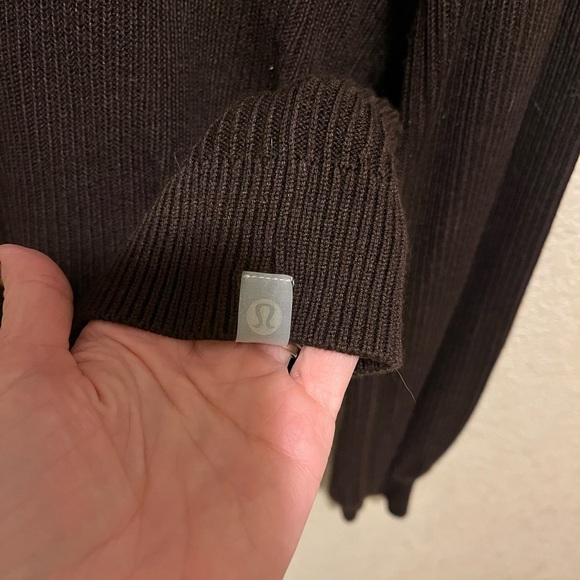 NWOT Lululemon Reversible Crossover Sweater in Espresso Size 6 - Picture 7 of 8